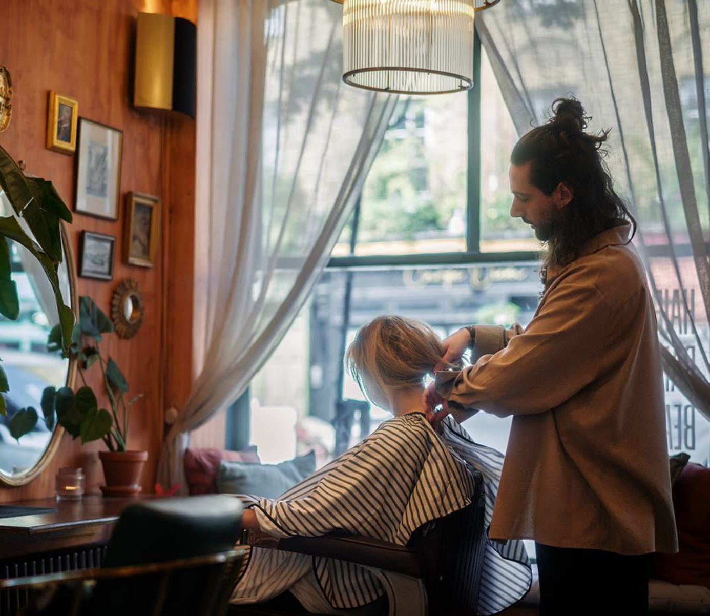Salon Hair Styling